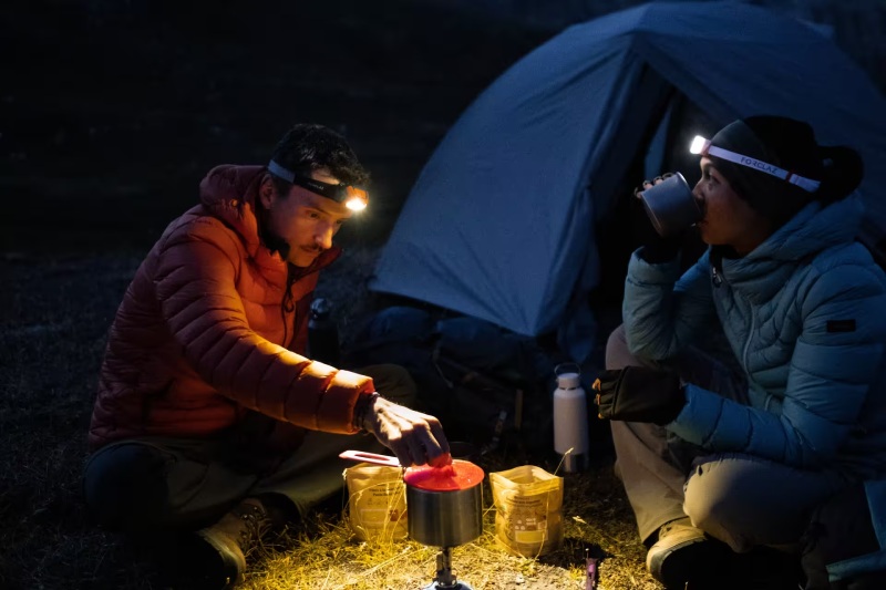 هدلامپ برای سفر. منبع: وب سایت decathlon.my؛ عکاس: نامشخص