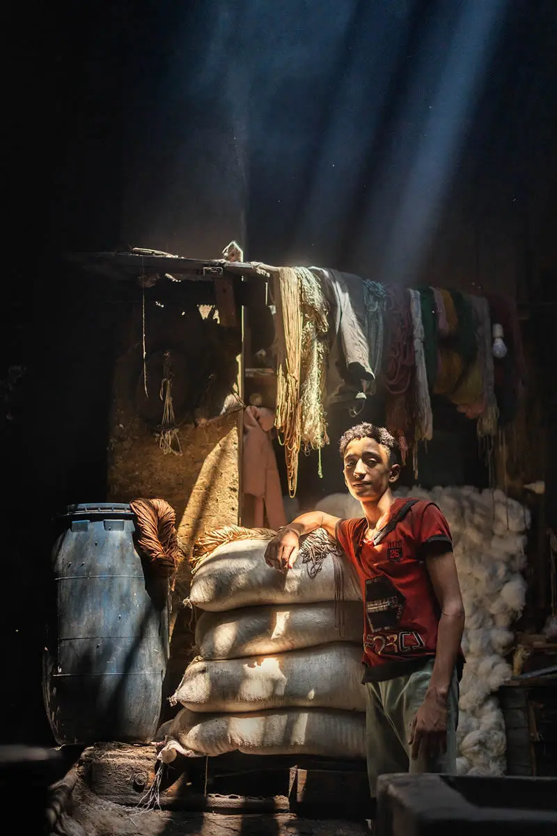 پسرک مصری در خیابان های قاهره