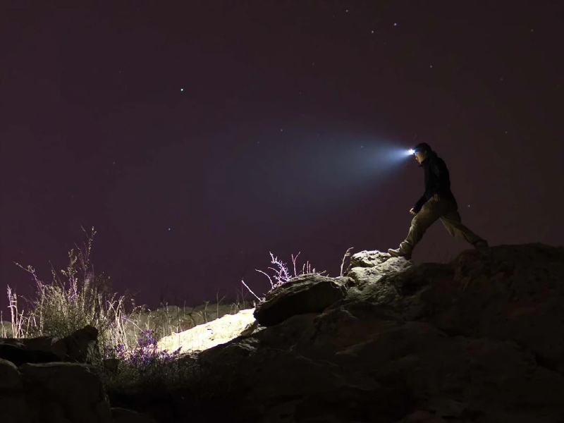 چراغ پیشانی شارژی. منبع: وب سایت fenixshop.co.za؛ عکاس: نامشخص