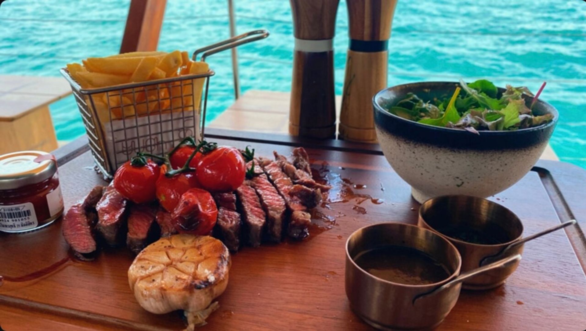 غذاهای کلاب ساحلی یونا