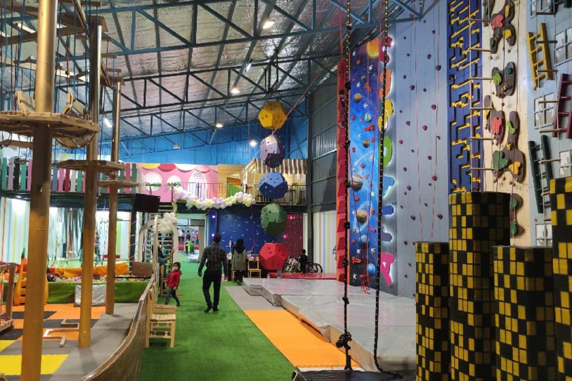 مجتمع فرهنگی ورزشی تفریحی آریو یزد