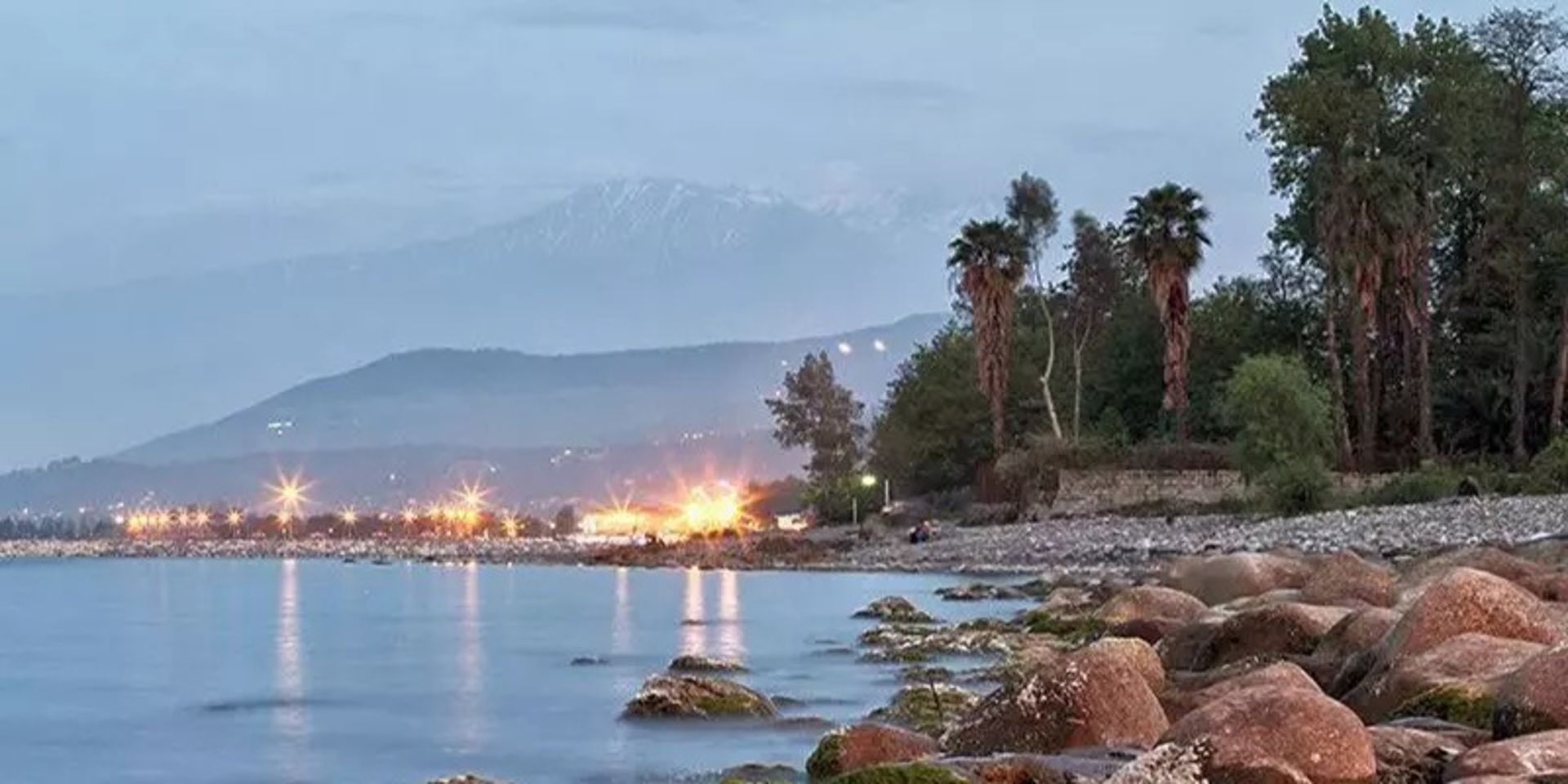 ساحل رامسر در غروب