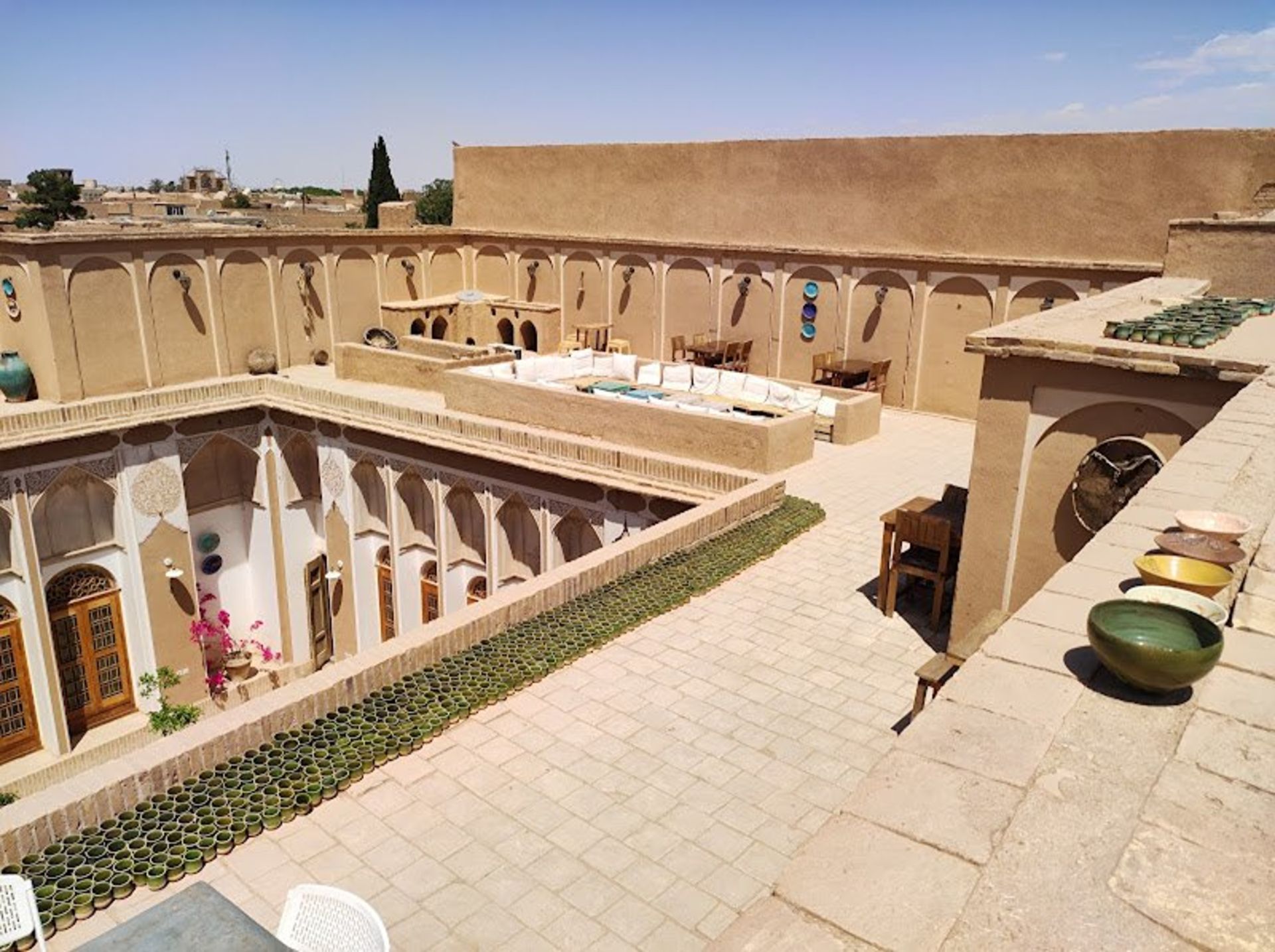 کافه خانه هنر یزد در خانه تاریخی