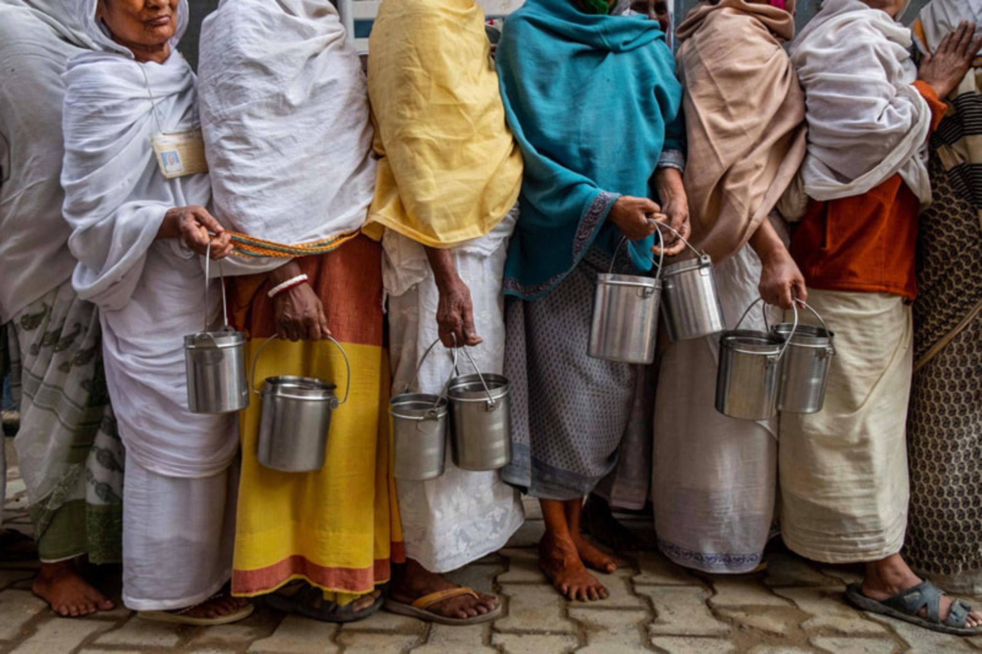 صف بیوه های هندی