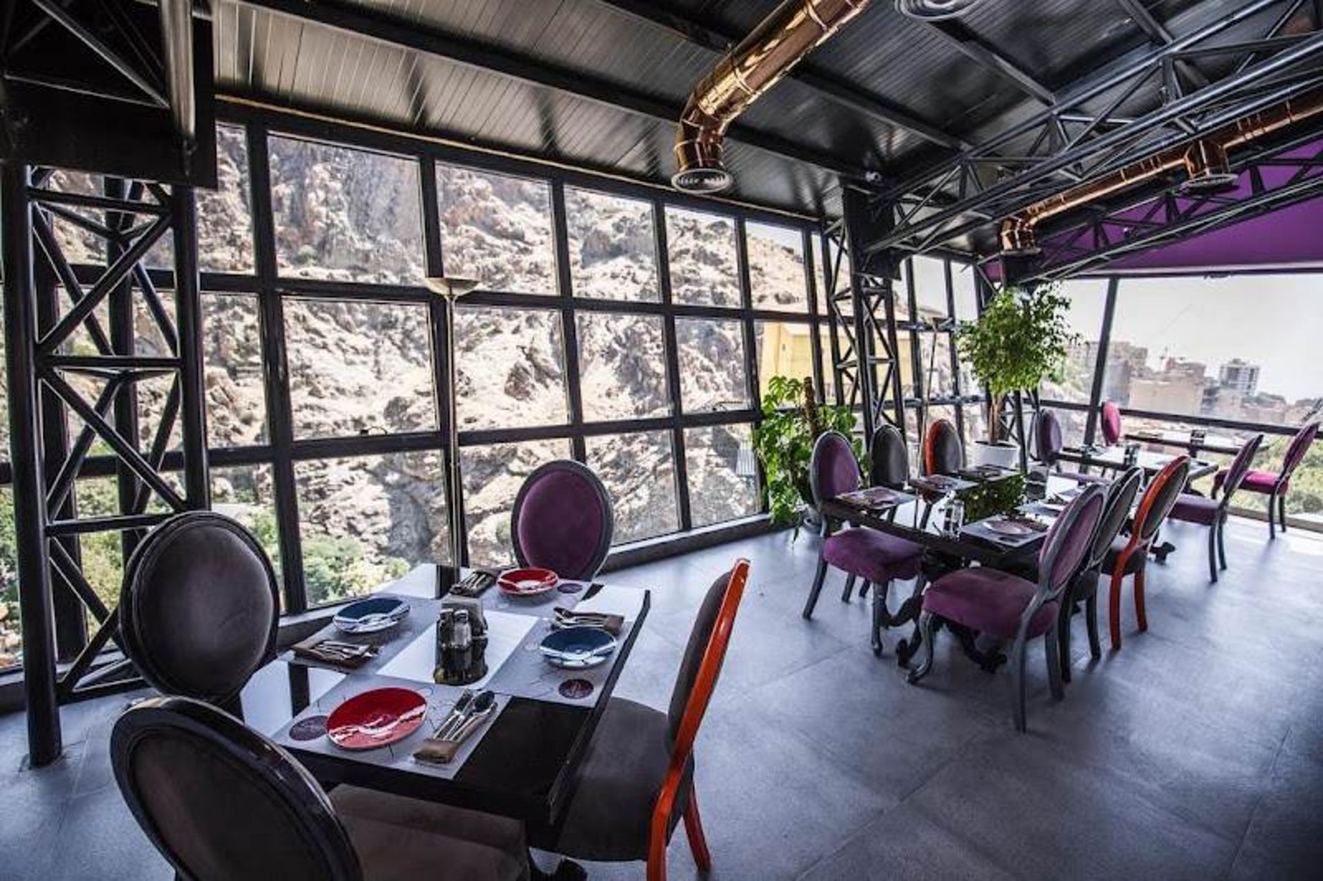 سالن رستوران رست دربند