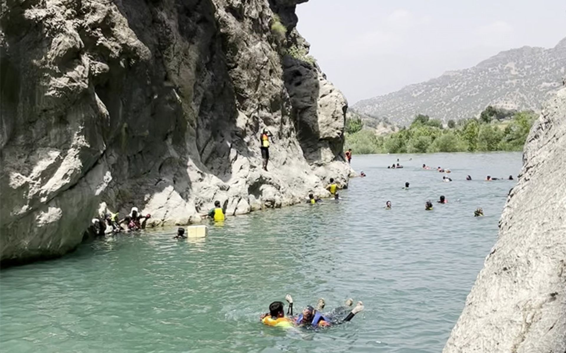 تفریح در تنگ چیتاب یاسوج