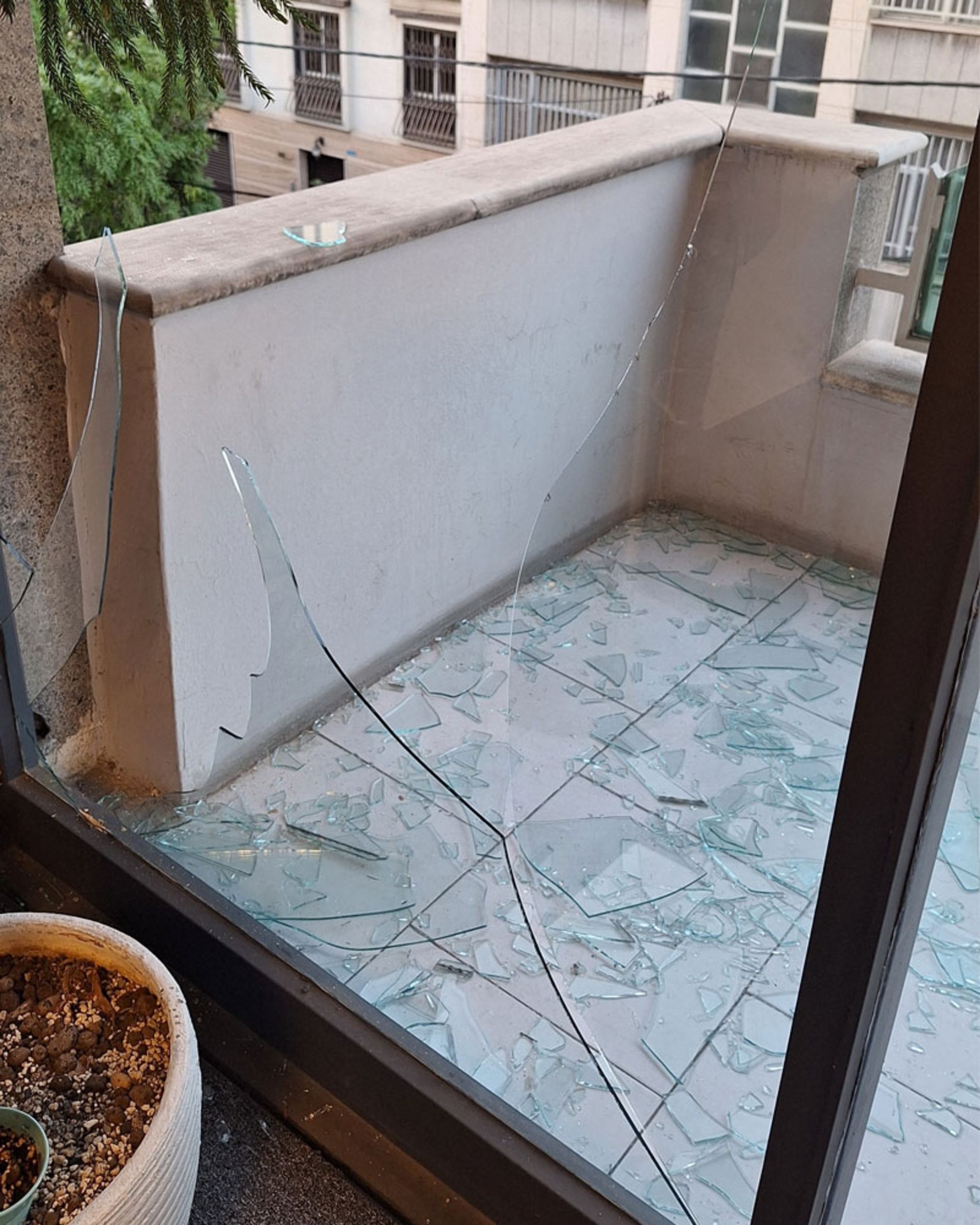 خسارت به کجارو در پی حمله به تهران