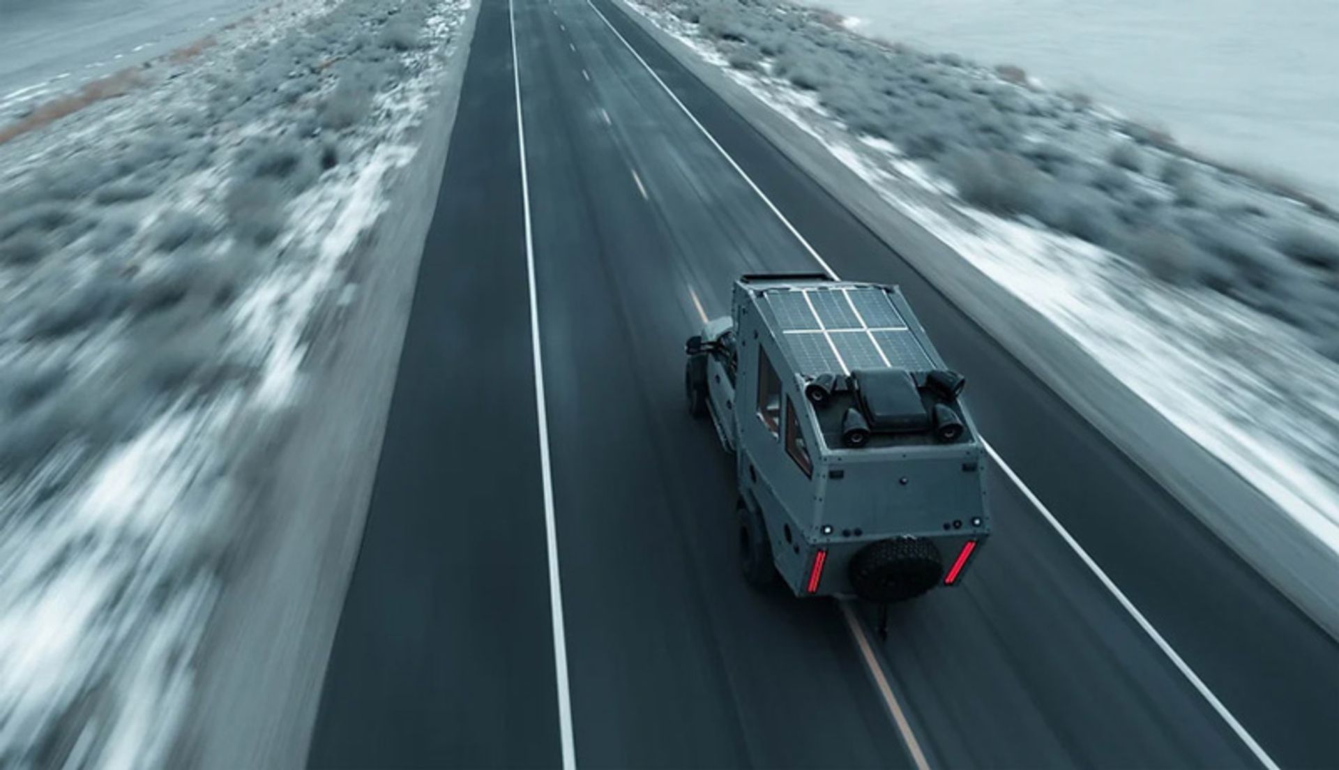 کمپر لوکس آسندر در جاده