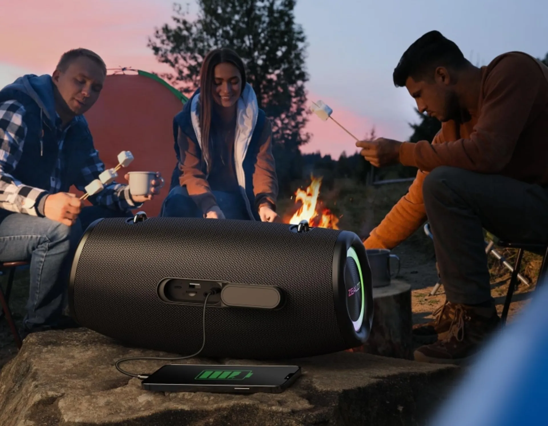 استفاده از اسپیکر در کمپینگ