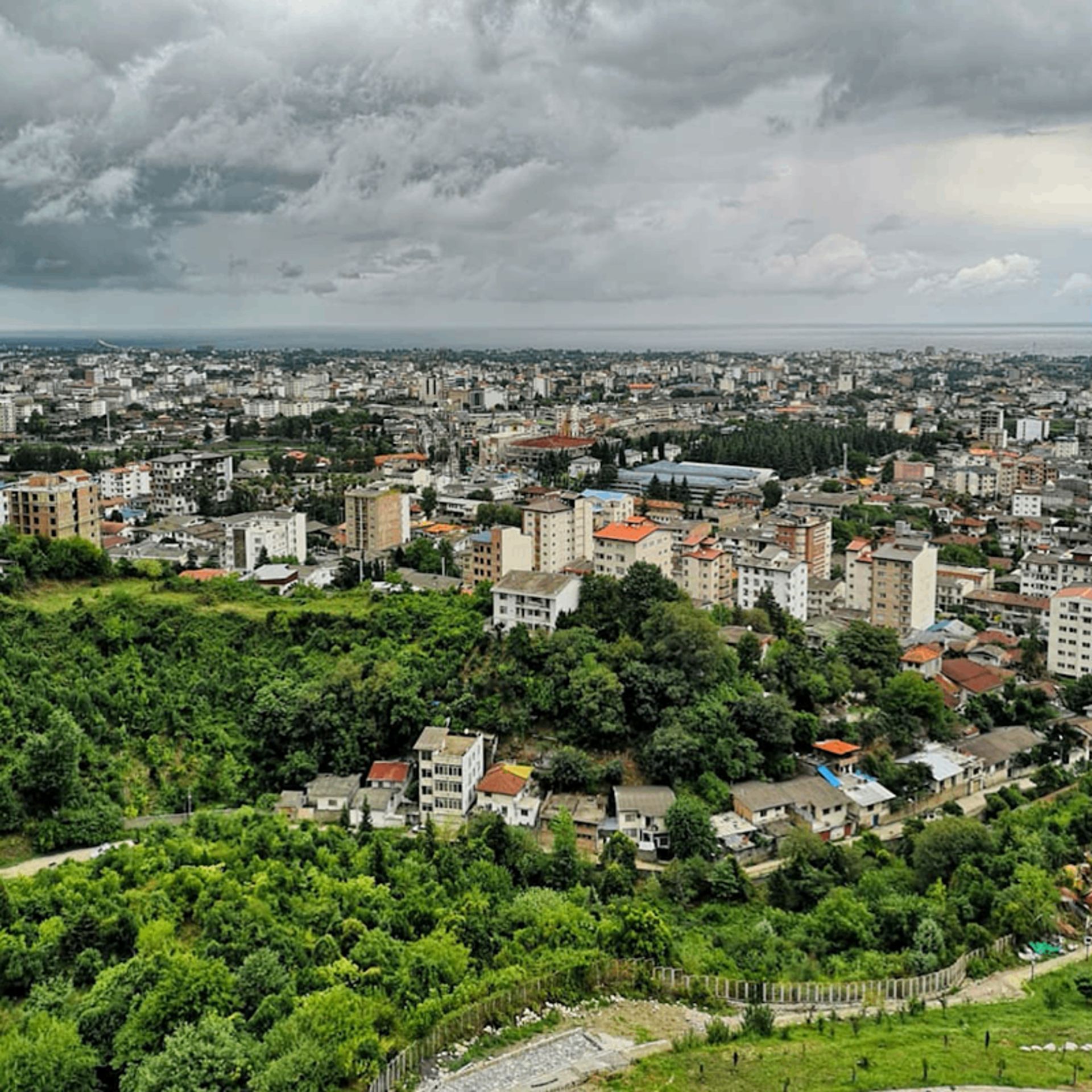 خانه ها و طبیعت شهر چالوس