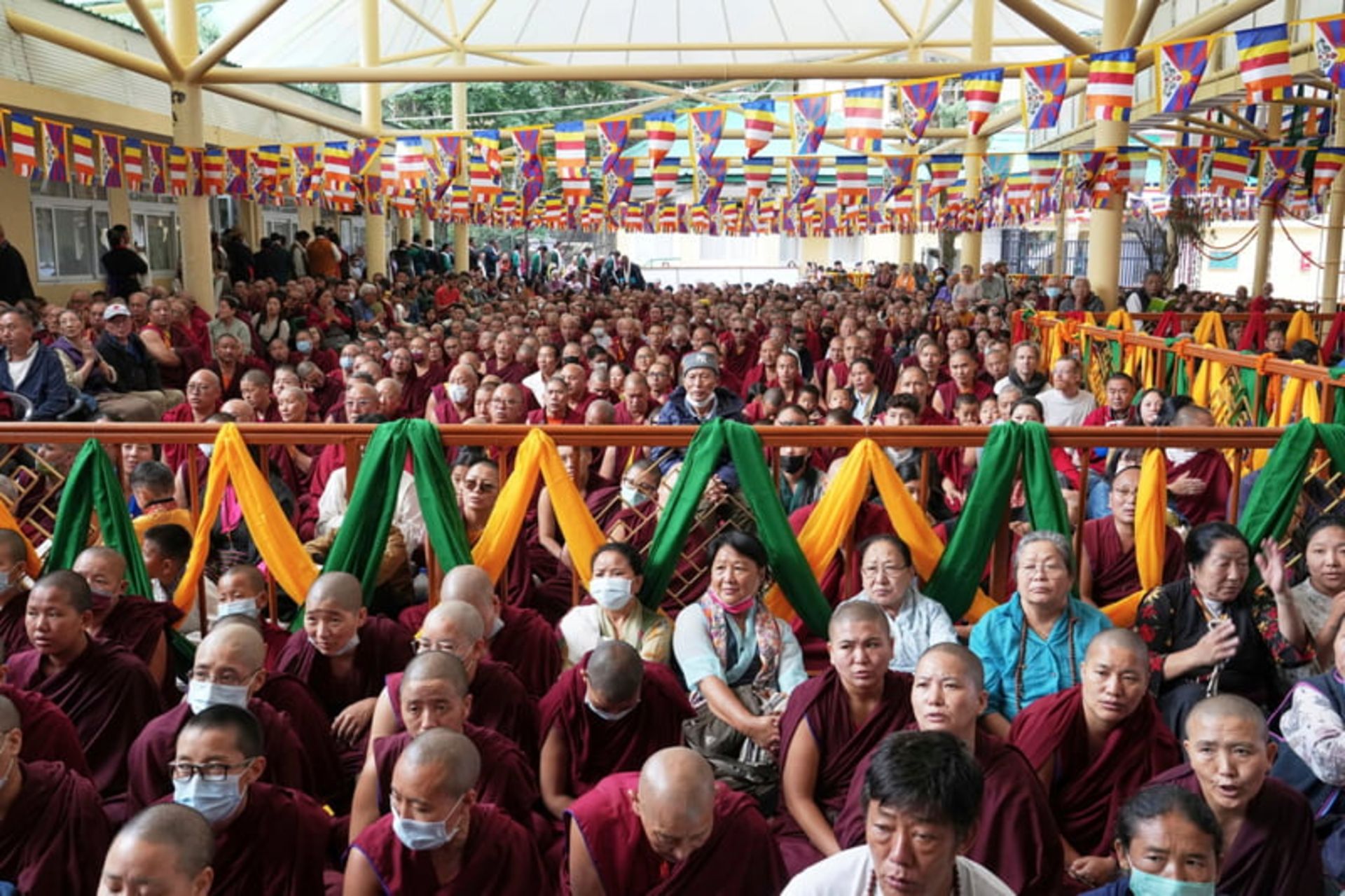 دعای تبعیدیان تبت برای طول عمر دالایی لاما