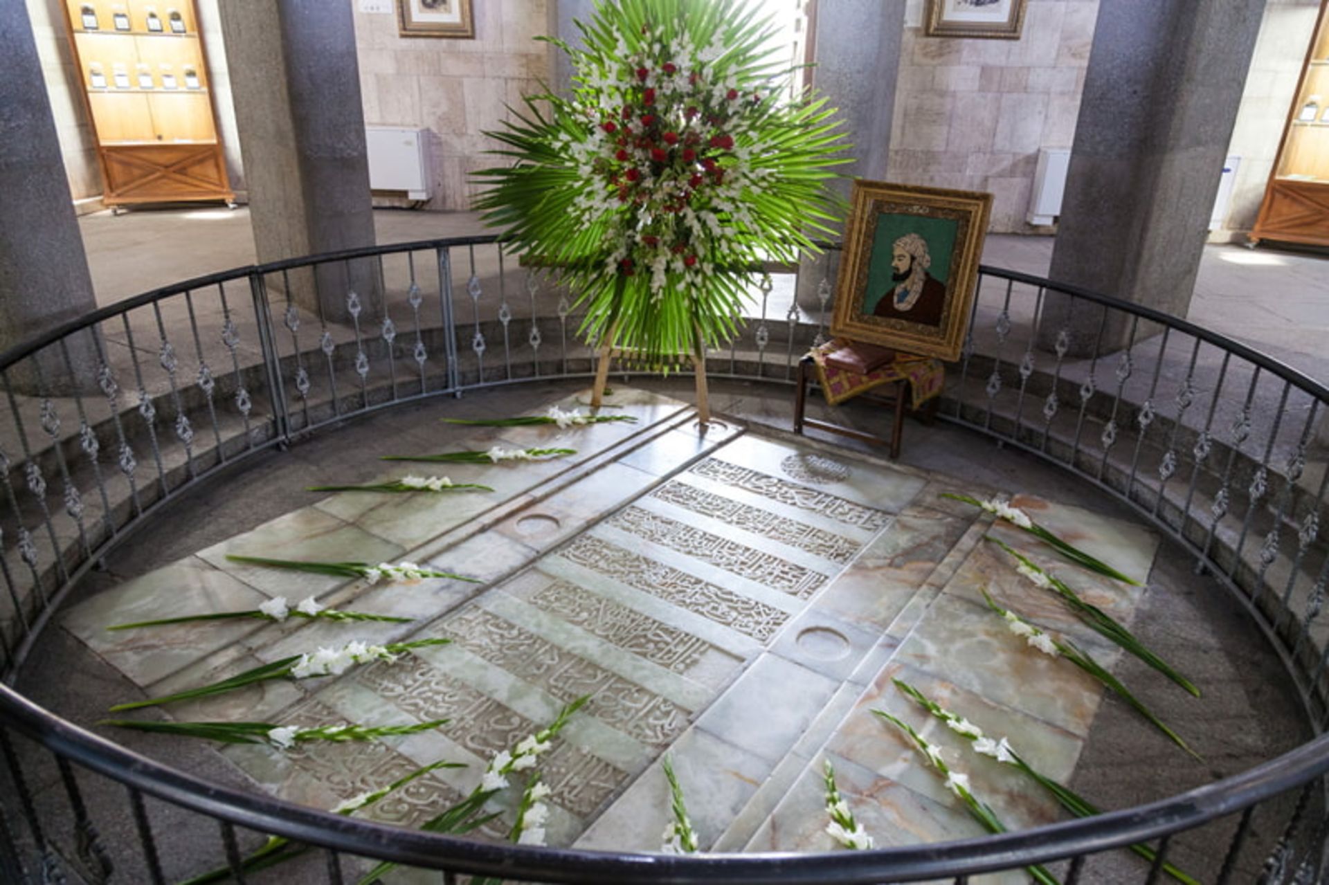 مزار ابن سینا