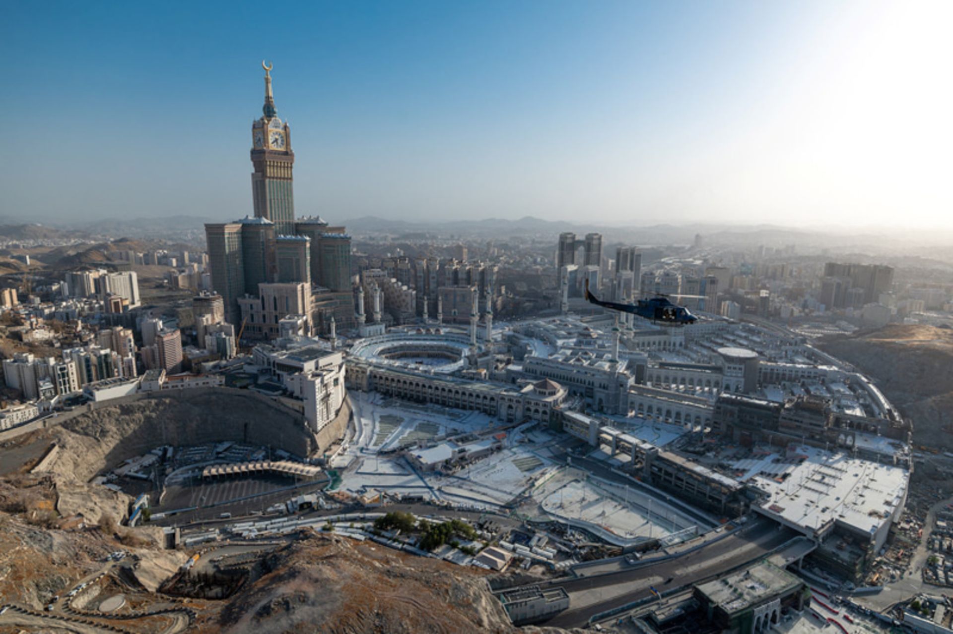 دورنمای مسجد الحرام در روز