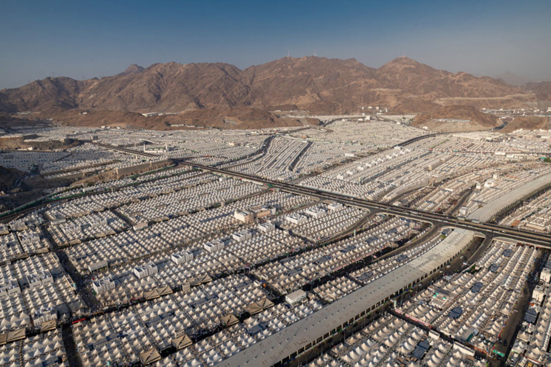 عکس هوایی از سرزمین منا