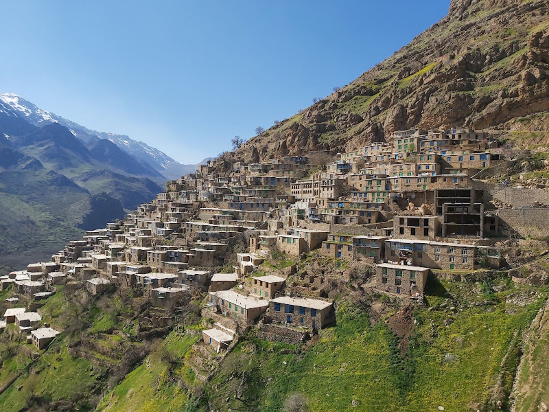 خانه های پلکانی منطقه اورامانات 