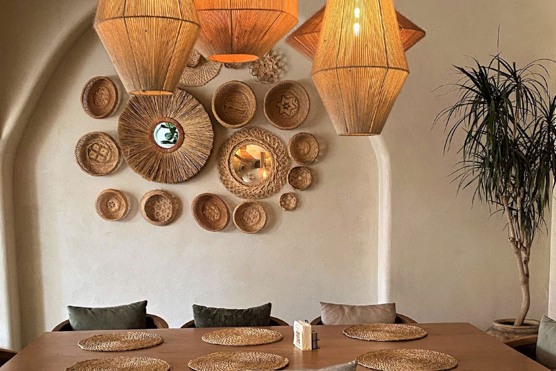 دکوراسیون بوهو کافه رستوران رنسانس