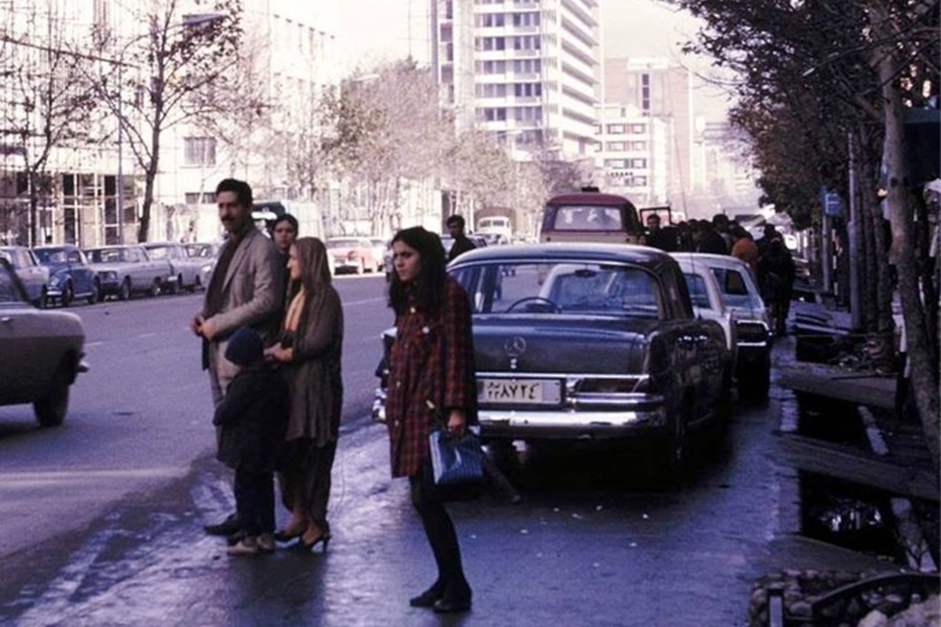 عکس تاریخی خیابان طالقانی تهران در دهه ۵۰ 