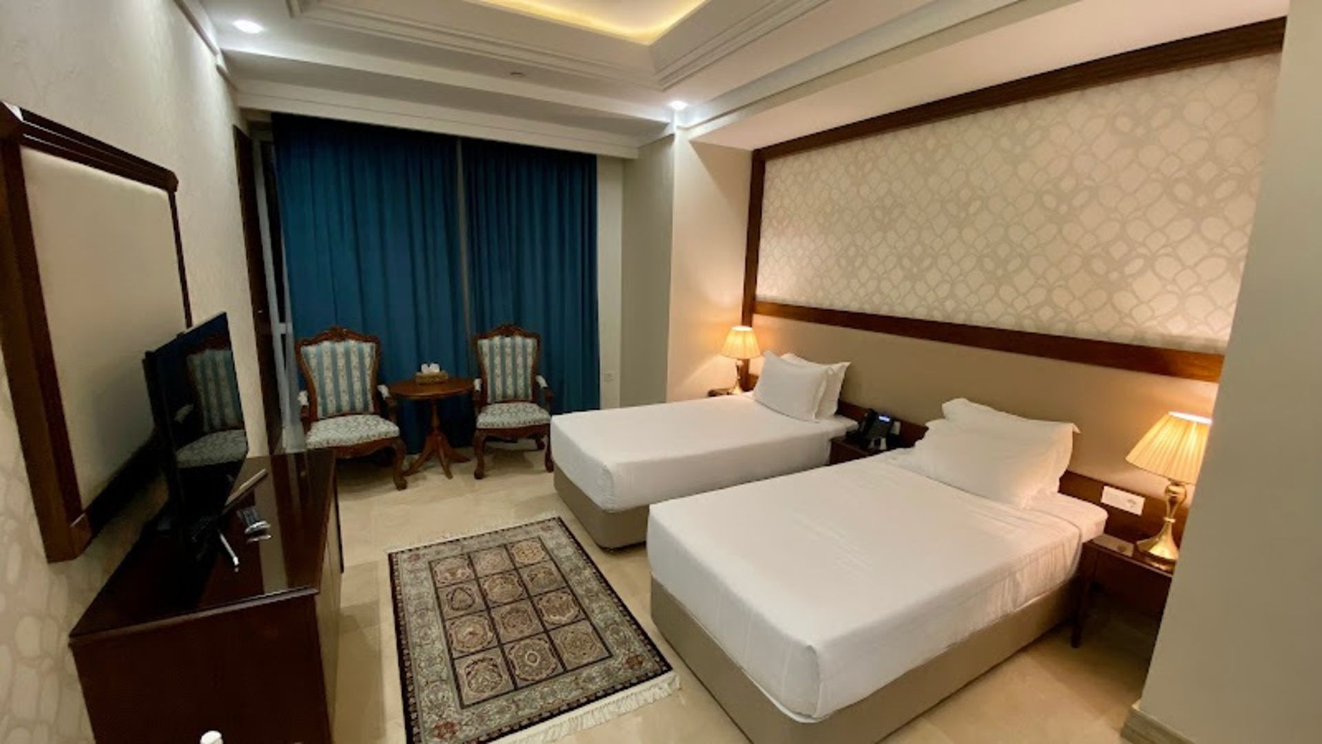 امکانات اتاق توئین هتل ویستریا 