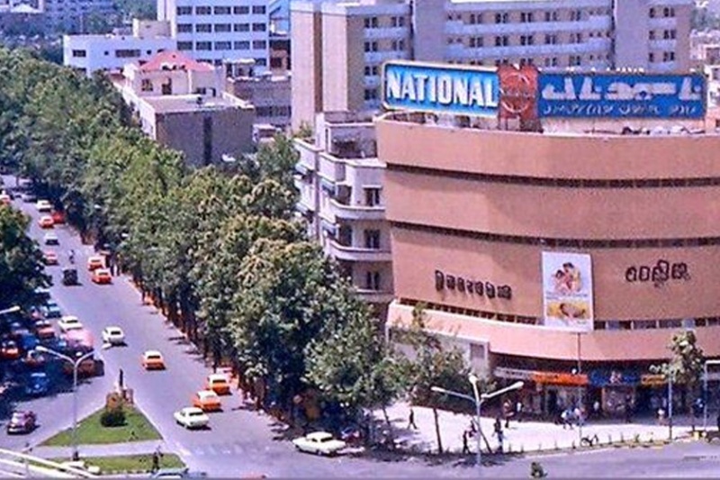 سفر به تهران قدیم؛ سینما پولیدور و درختان خیابان ولیعصر در دهه ۵۰!