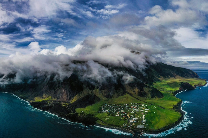 اینجا دورافتادهترین جزیره مسکونی جهان است! اینجا دورافتادهترین جزیره مسکونی جهان است!