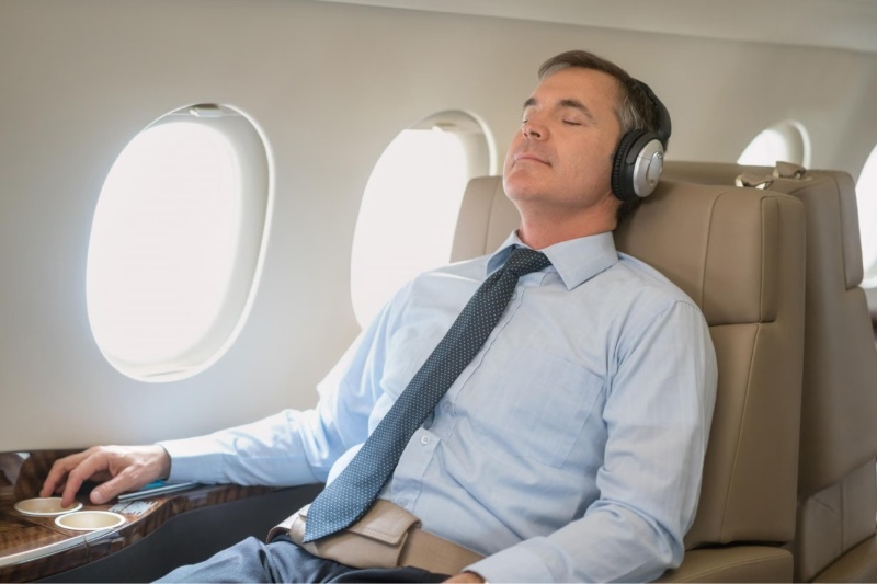 خطاهای رایج در پروازهای طولانی؛ اشتباهاتی که جان مسافران را می‌گیرد