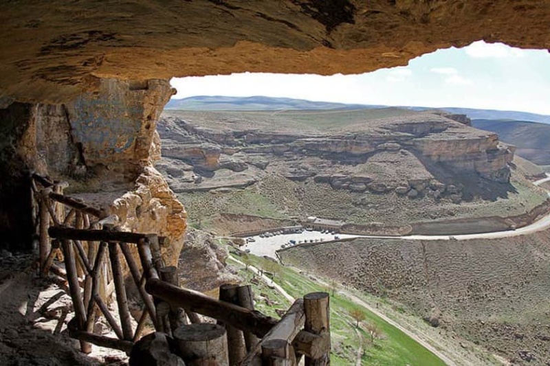 کارزار ثبت جهانی غار کرفتو؛ ساخت و سازها غار را تهدید می‌کند