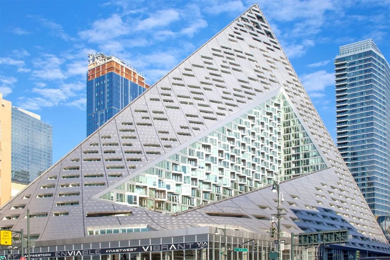 آپارتمانهایی با معماری فراتر از تصور؛ از برج پیچخورده تا سازه معلق آپارتمانهایی با معماری فراتر از تصور؛ از برج پیچخورده تا سازه معلق