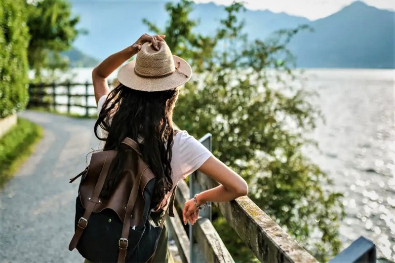 سفر بی‌دغدغه؛ بهترین مقاصد جهانی برای زنان ماجراجوی تنها