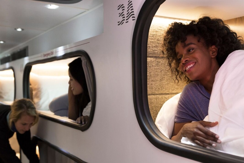 اتوبوسی که رقیب هواپیما میشود؛ هتلی متحرک در جادهها اتوبوسی که رقیب هواپیما میشود؛ هتلی متحرک در جادهها