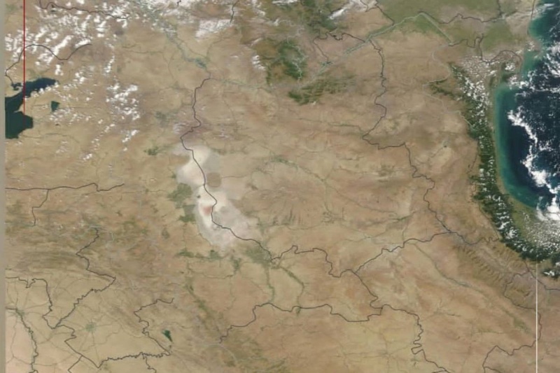 جدیدترین تصویر هوایی از دریاچه ارومیه؛ اثری از آب نیست!