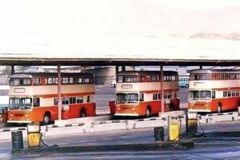 سفر به تهران قدیم؛ صف اتوبوس‌ دوطبقه‌های قرمز در پایتخت!