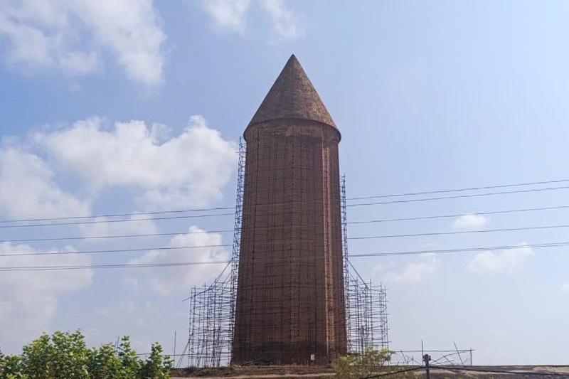 گنبد قابوس پس از سال‌ها از حصار داربست‌ها آزاد شد