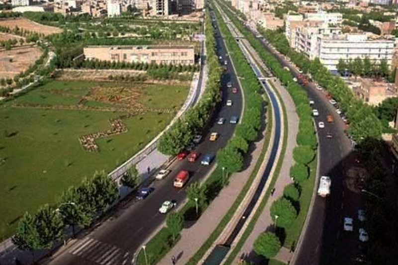 سفر به تهران قدیم؛ پرسه‌زنی در بلوار کشاورز