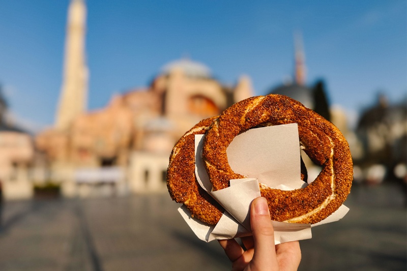 تورهای شکمگردی در استانبول؛ از کباب ترکی تا دسرهای عثمانی تورهای شکمگردی در استانبول؛ از کباب ترکی تا دسرهای عثمانی