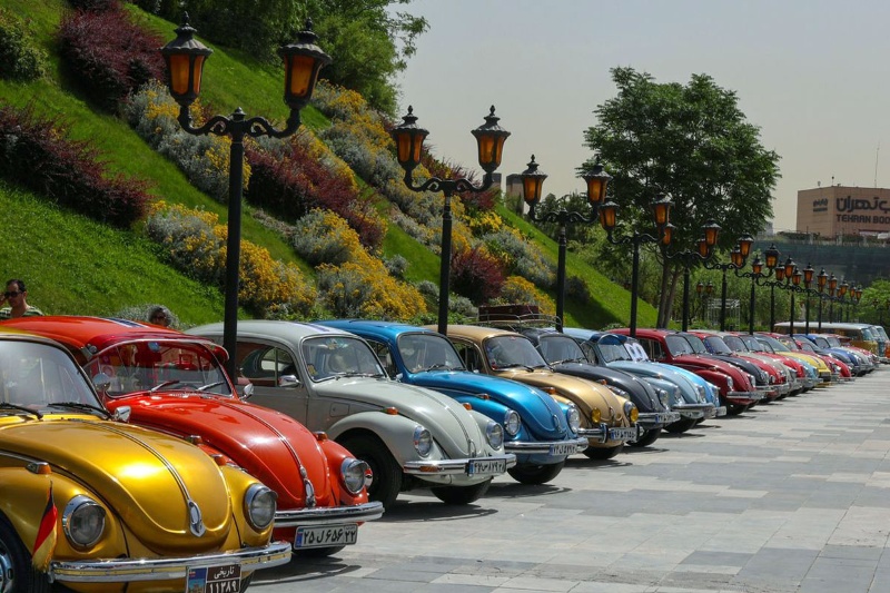 فولکس‌های رنگارنگ به جاده می‌زنند؛ رالی بیتل‌ها از تهران تا نوشهر