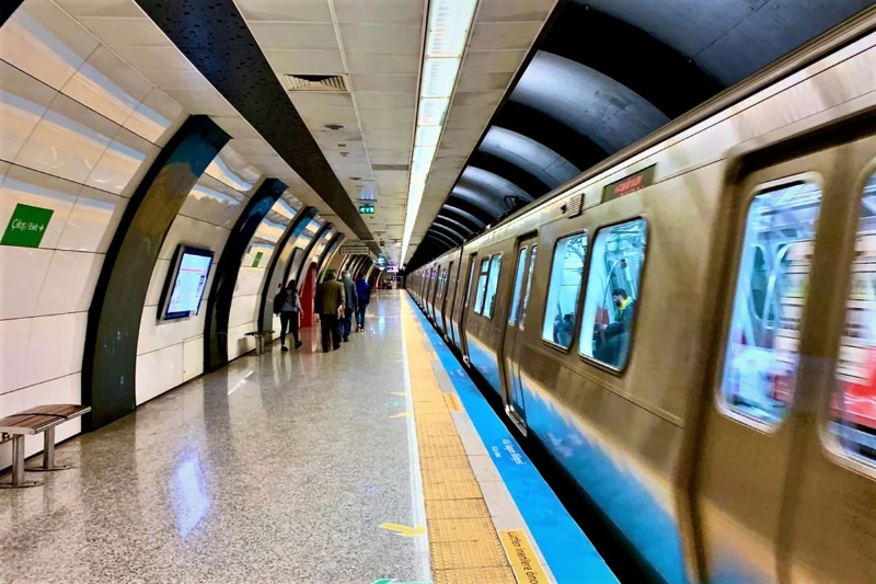 چگونه با مترو به مهم‌ترین جاذبه‌های توریستی استانبول برویم؟