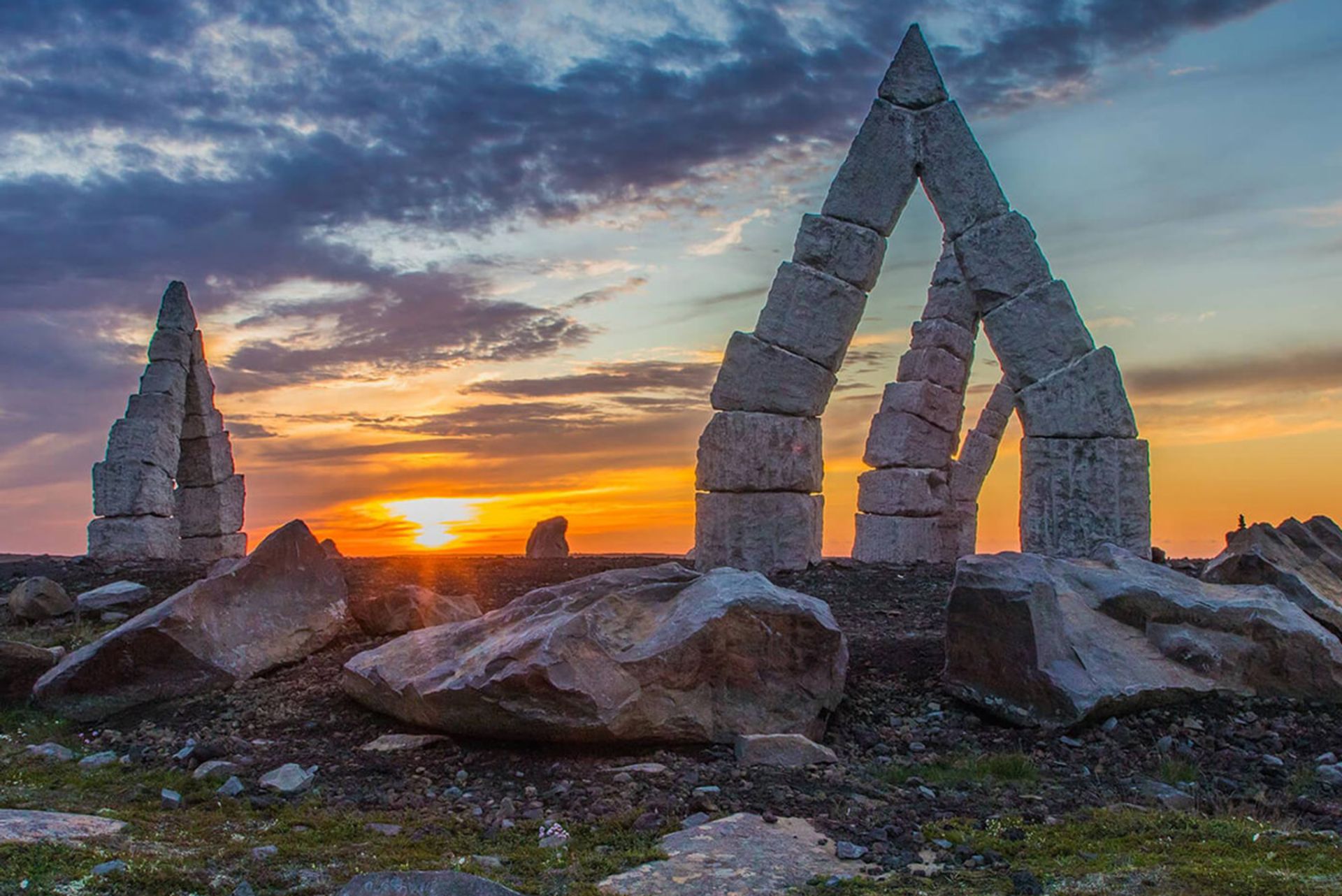 هنج قطبی در غروب خورشید