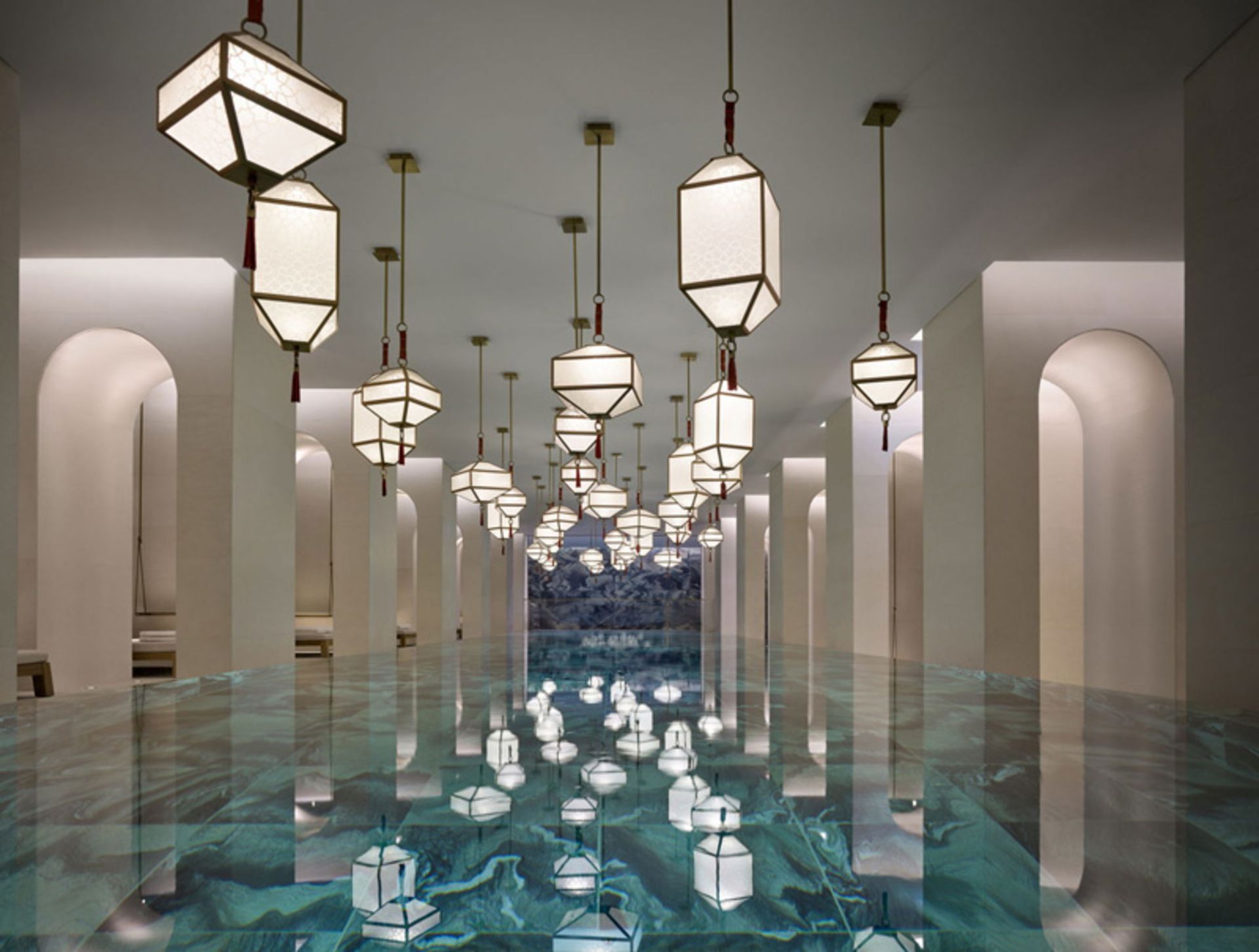 فورسیزن کویت؛ تلفیق هنر معاصر و میراث عربی در یک اقامتگاه بینظیر 10 استخر سرپوشیده هتل فور سیزن کویت