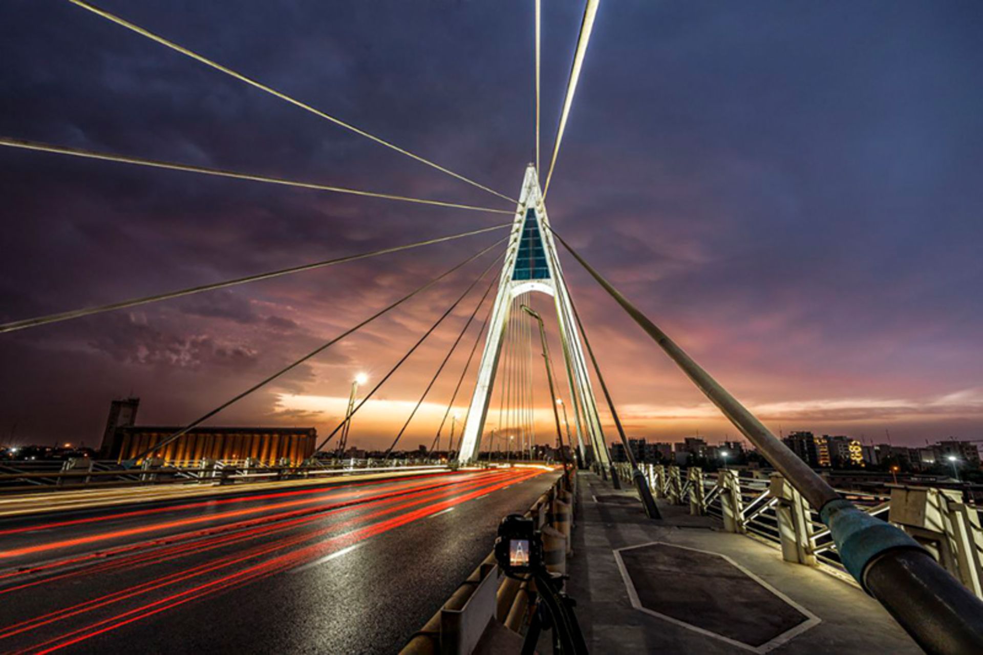 پل هشتم اهواز (پل غدیر) در شب