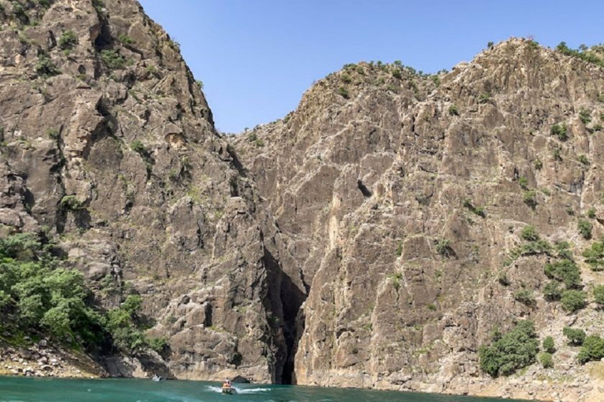 وضعیت آخرالزمانی تنگه قاسمی؛ نگین آبی خوزستان خشک شد! (ویدیو) 3 تنگه قاسمی