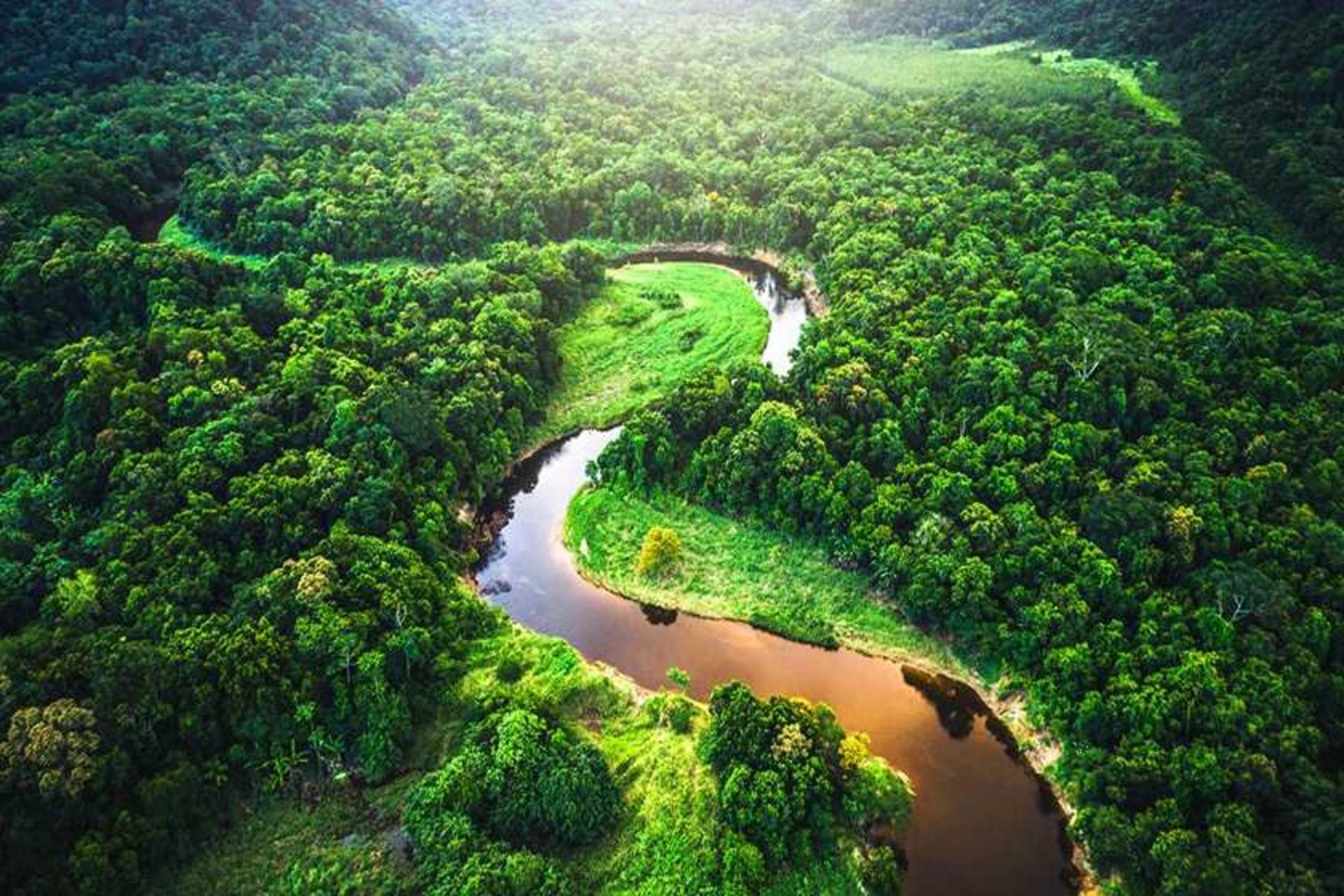 رودخانه طویل. منبع: bbc، عکاس: نامشخص