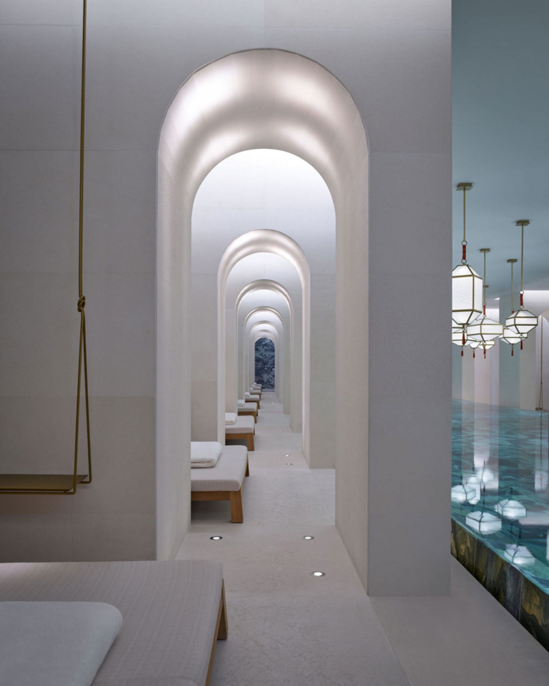 تخت‌های استراحت در اسپای هتل فور سیزن کویت