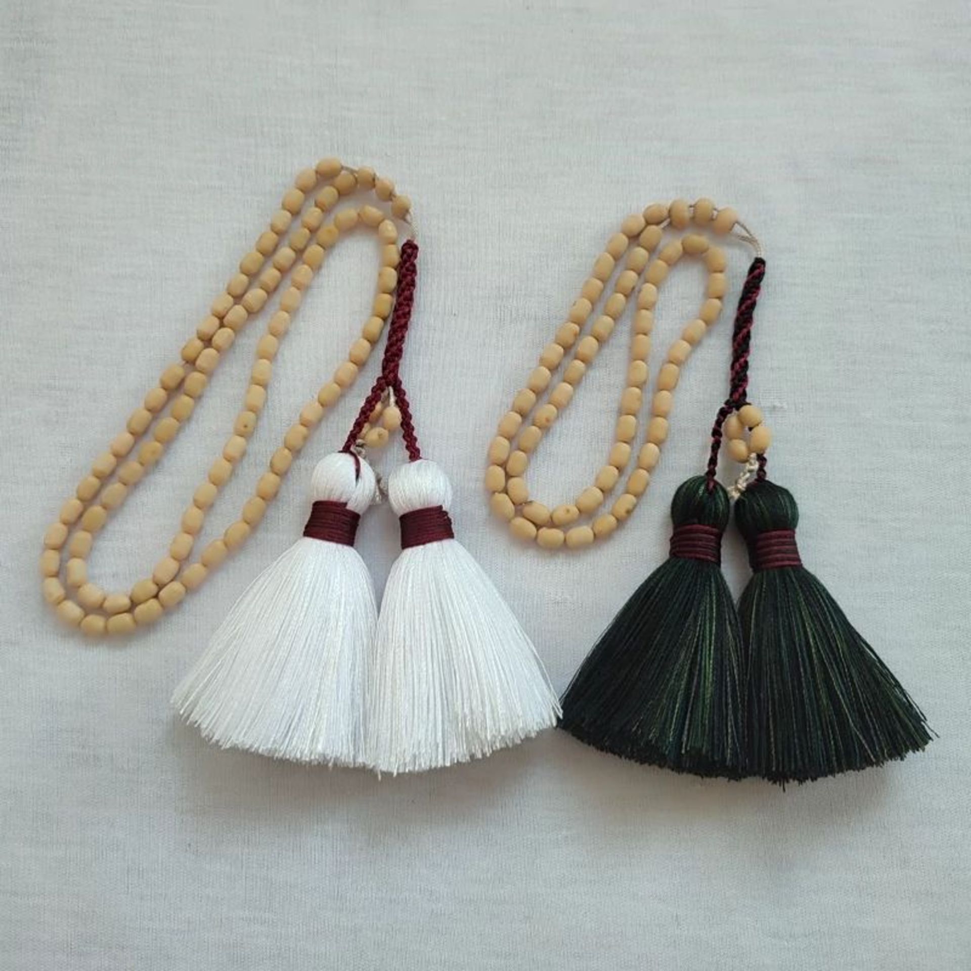 تسبیح بنه مریوان با منگلوله های رنگی