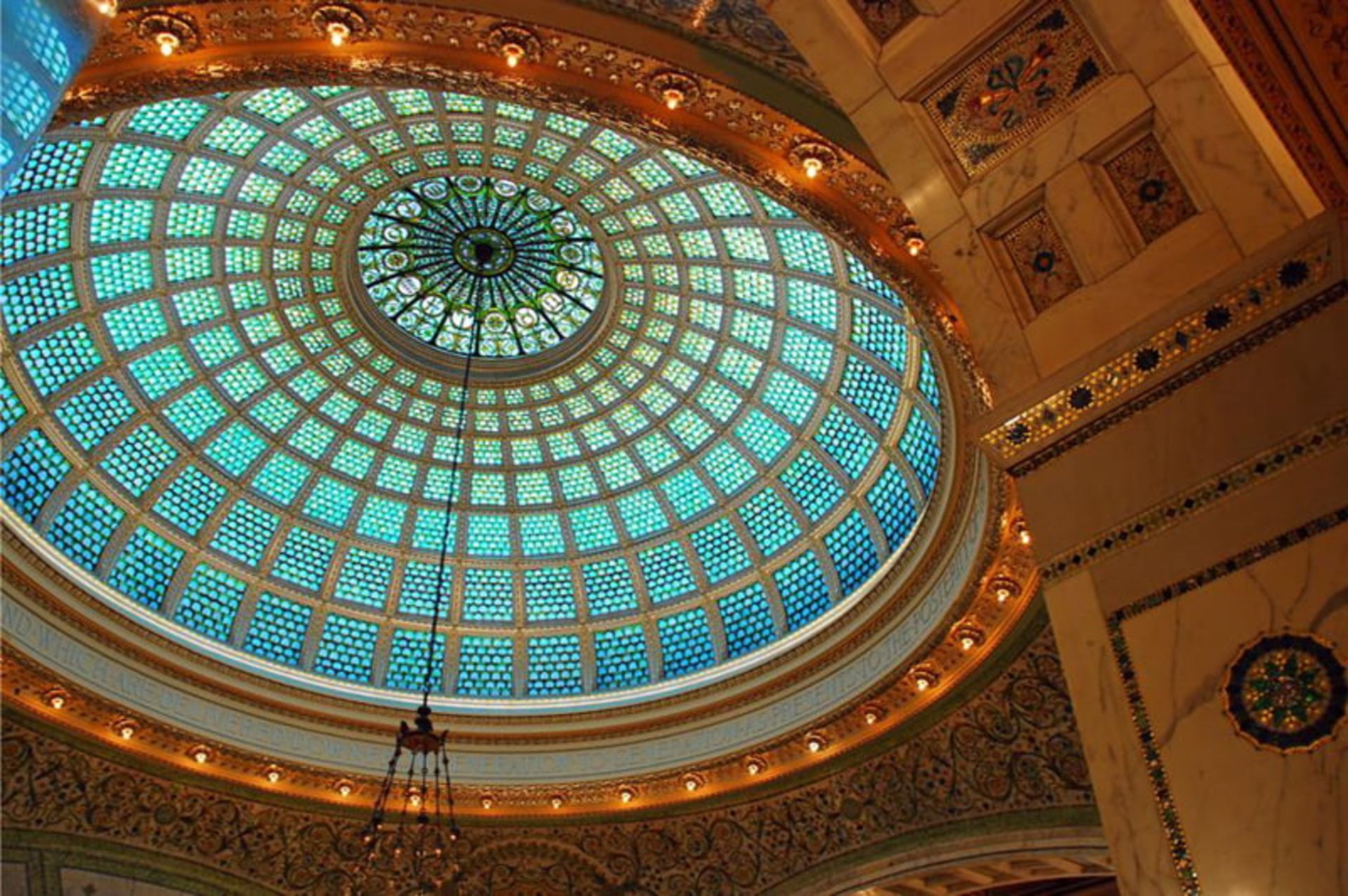 گنبد شیشه ای مرکز فرهنگی شیکاگو