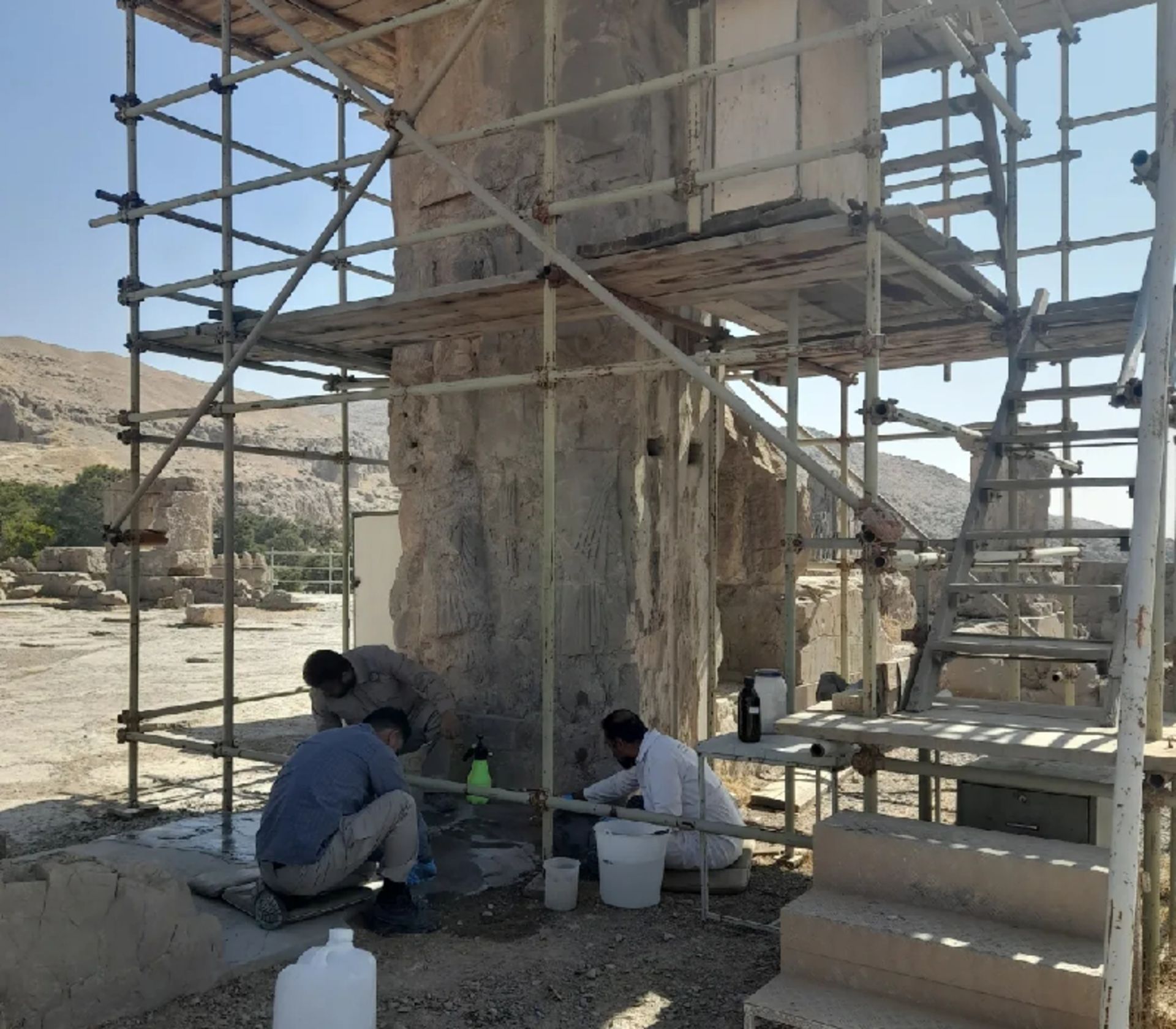 مرمت کاخ هدیش