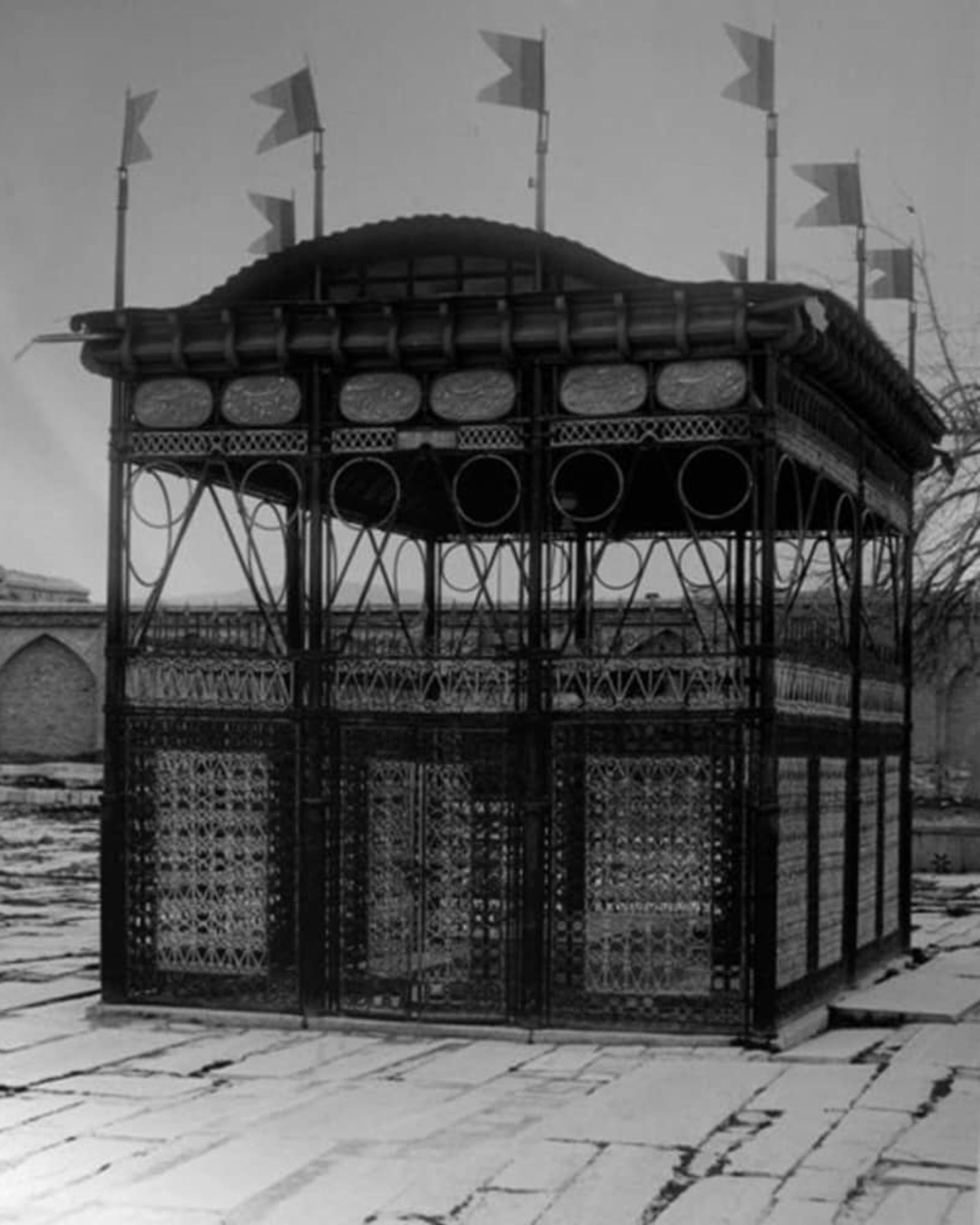 سفر در زمان با حافظیه؛ قابی تاریخی از مقبره قدیمی حافظ 4 آرامگاه حافظ