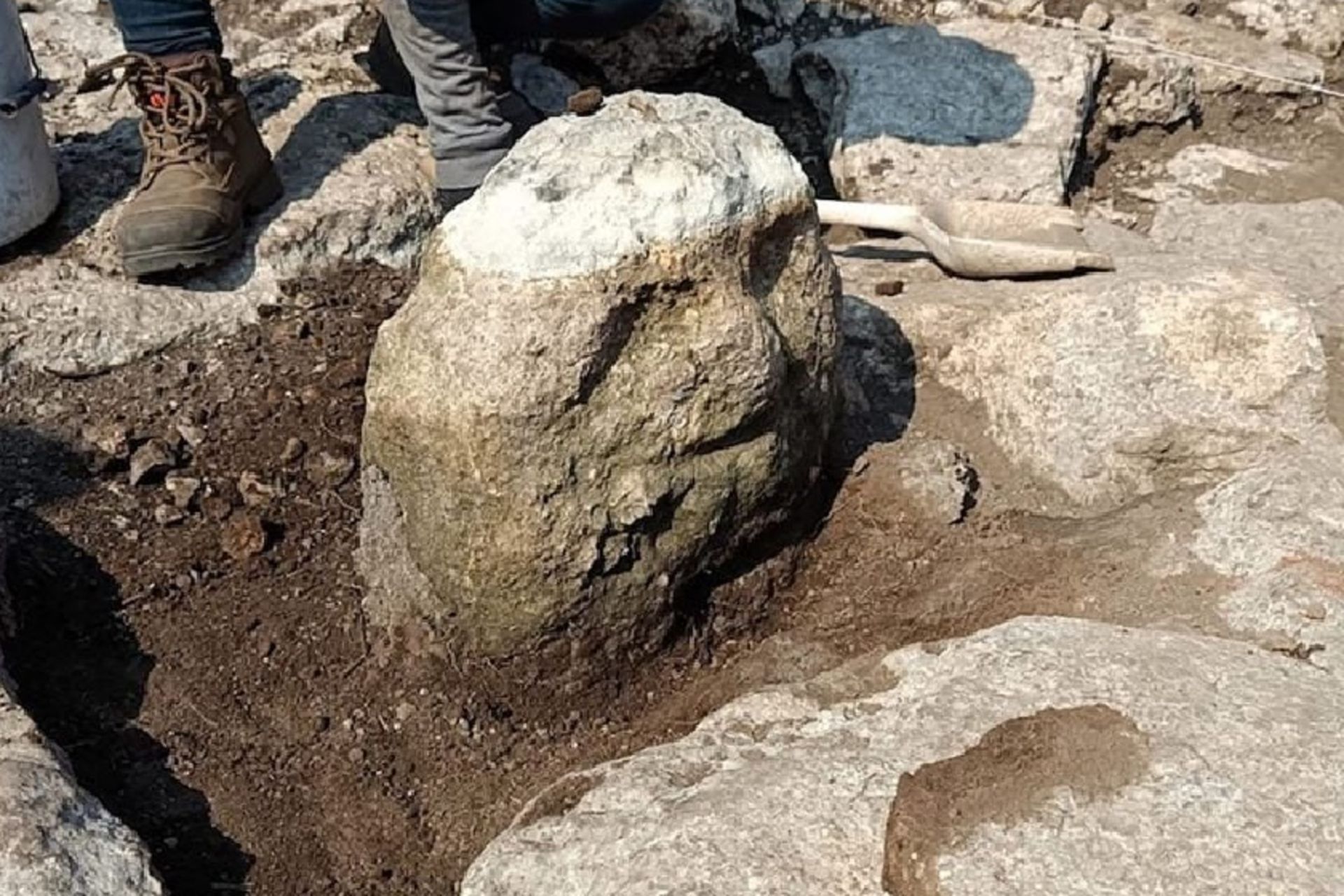 کشف پیرمرد ۲ هزار ساله مایا کنار ریل؛ قطار مایا جنجالی شد 3 کشف مجسمه ۲۰۰۰ ساله پیرمرد مایایی