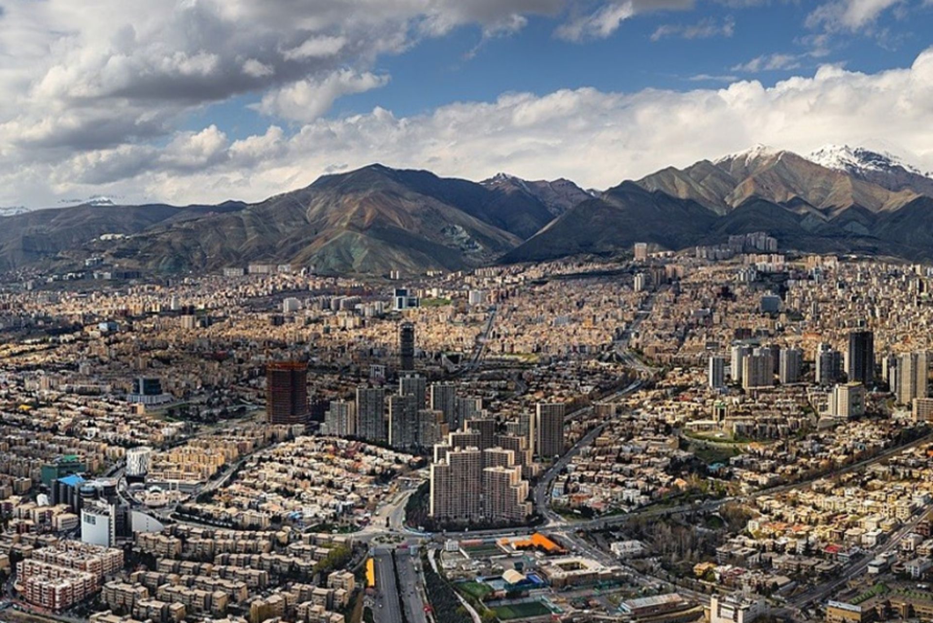 راهنمای کامل گردش شهری در تهران برای مسافران پرواز شیراز به تهران 3 شهر تهران