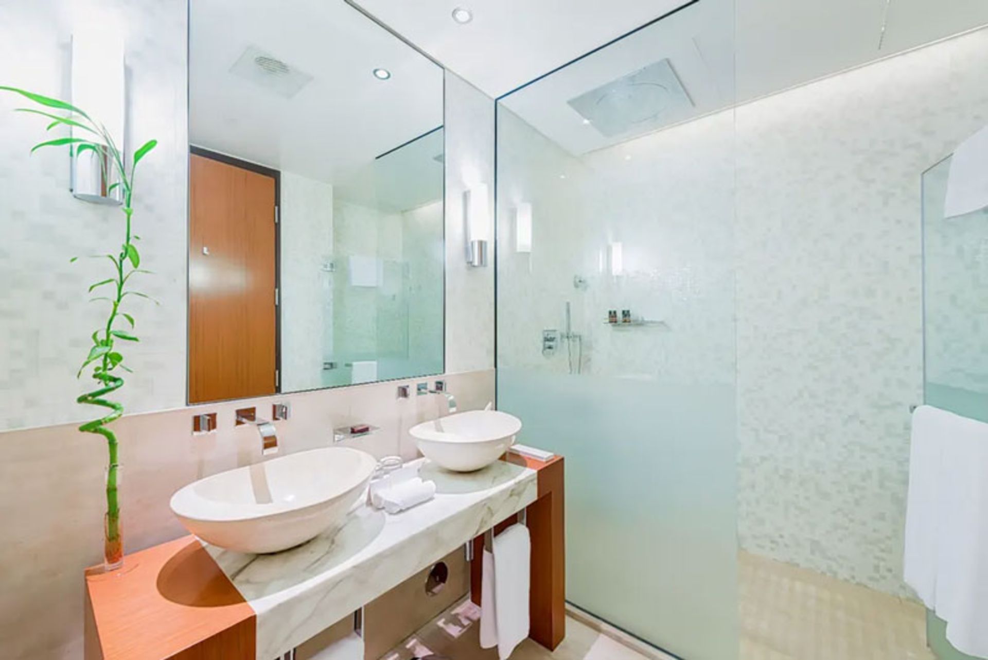 سرویس بهداشتی اتاق‌های هتل اوریکس دوحه