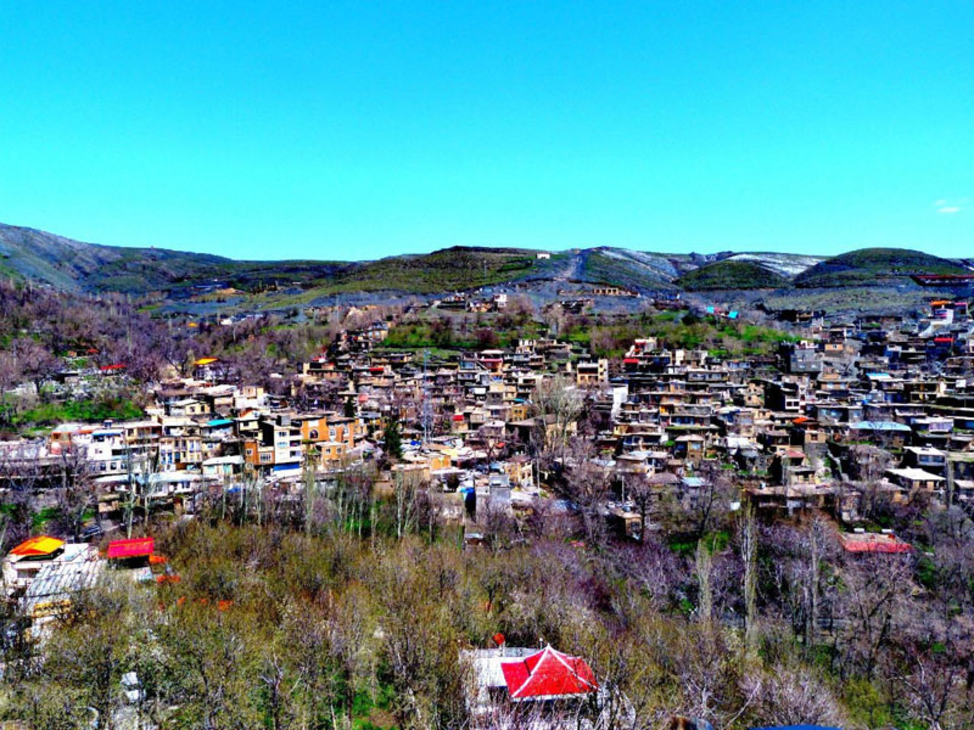 منظره تابستانی روستای ازغذ